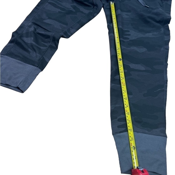 New! Printed Soft Touch Jogger by Danskin - Picture 7 of 9